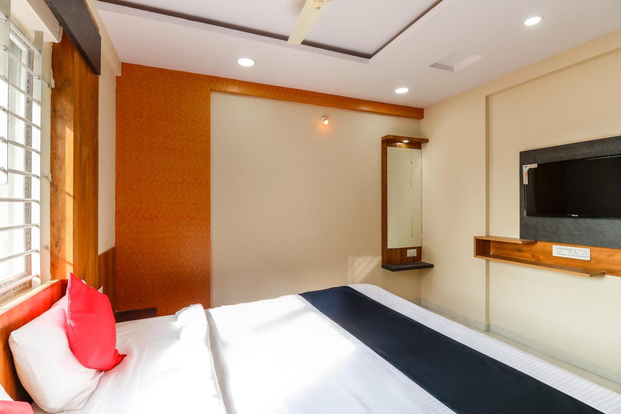 Capital O N R Residency Hotel Yelahanka Ngoại thất bức ảnh
